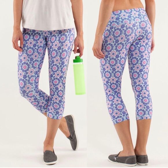 Lululemon Wunder Under Crop Size 4 Twiggy Printed Power Purple Aquamarine - Picture 1 of 10